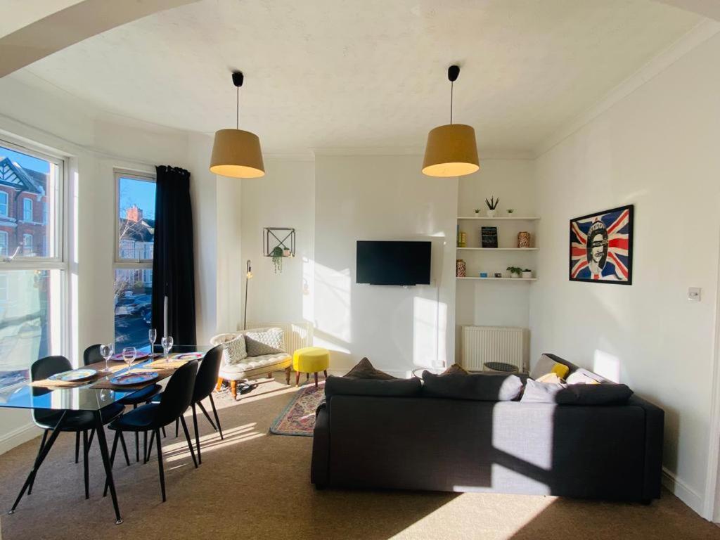 Unique Sea View Apartment Χέιστινγκς Εξωτερικό φωτογραφία